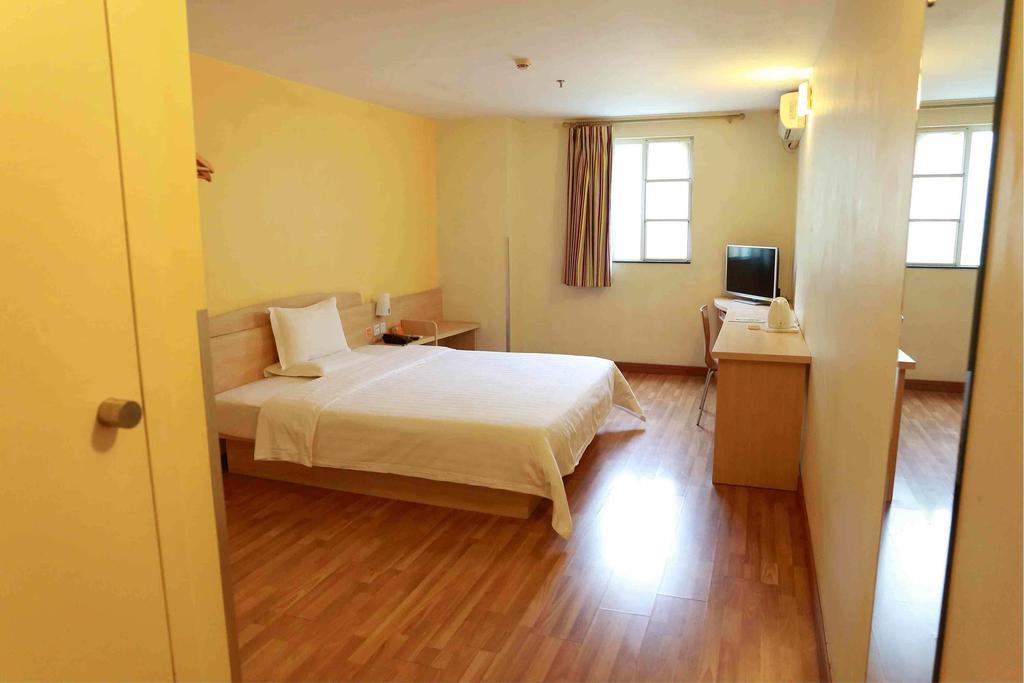 7Days Inn Changsha Wuyi Avenue Yunajialing Metro Station Oda fotoğraf